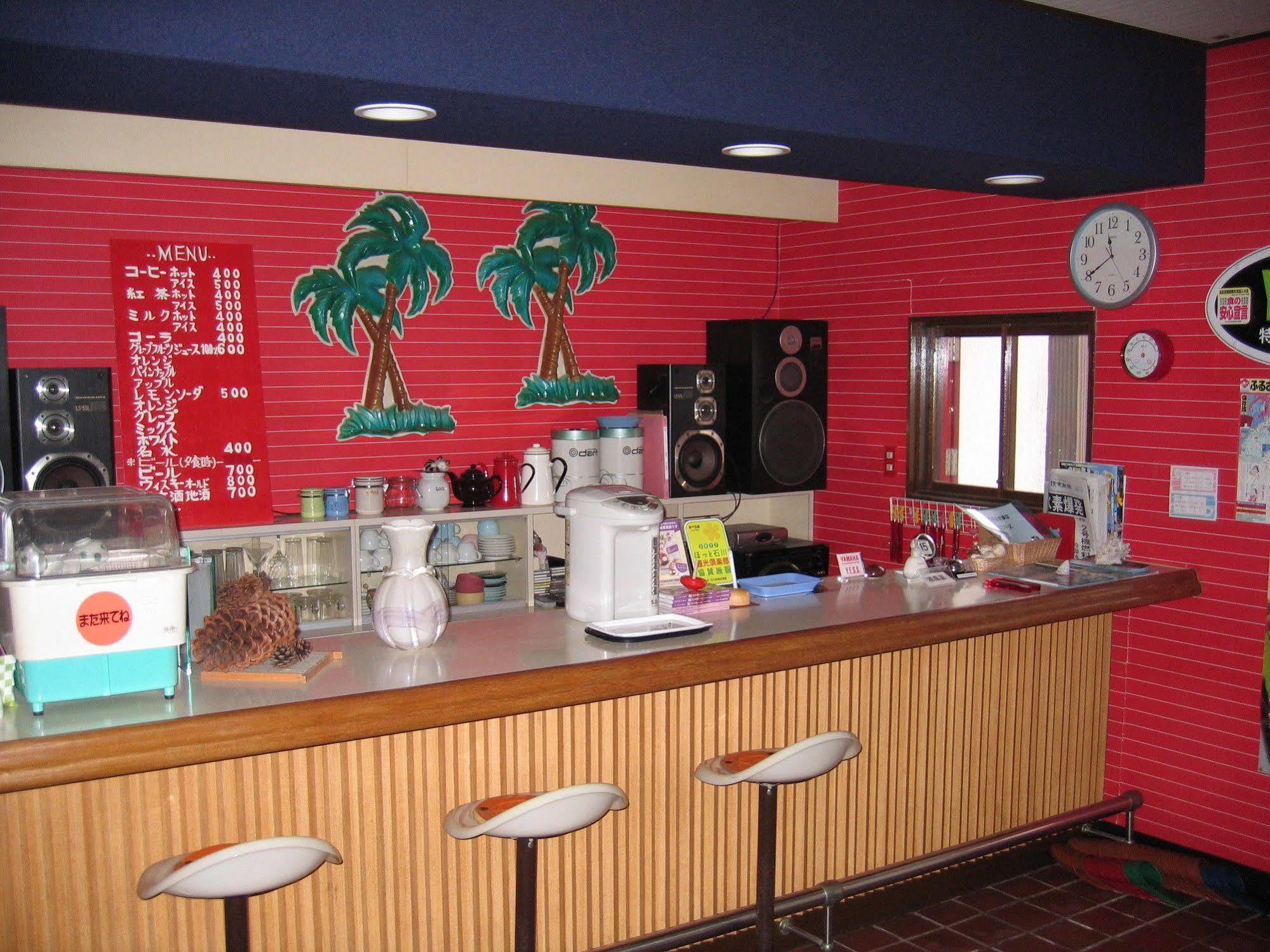 Pension Croissant Wajima Extérieur photo